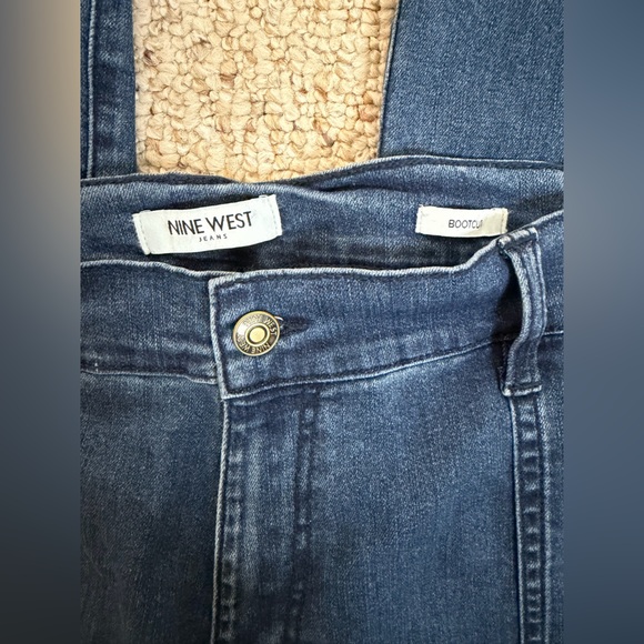 Nine West Dark Blue bootcut  Jeans size 16W new with tag - Picture 2 of 9